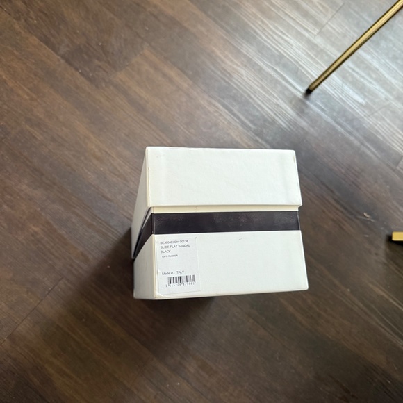 Authentic Givenchy Designer Box - Picture 3 of 3